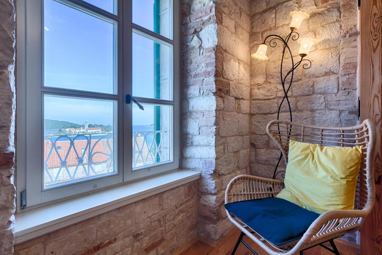 Apartment Lilly Вис Екстериор снимка